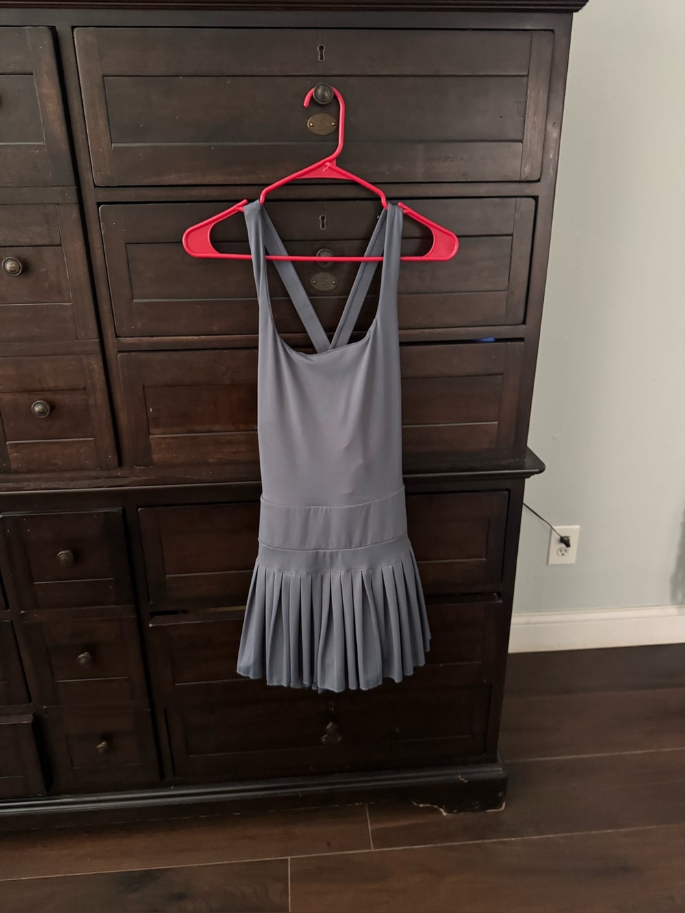 lululemon athletica gray pleated racerback mini dress